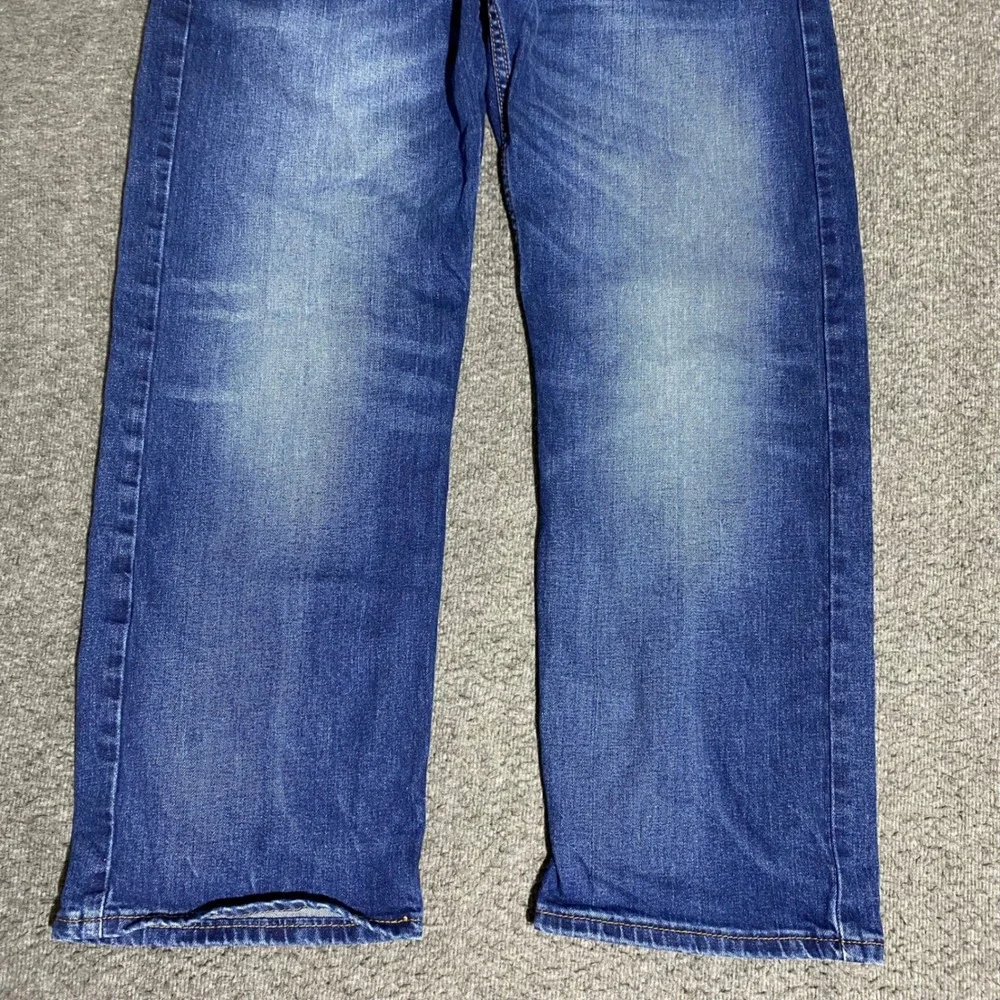 Levis levi 569